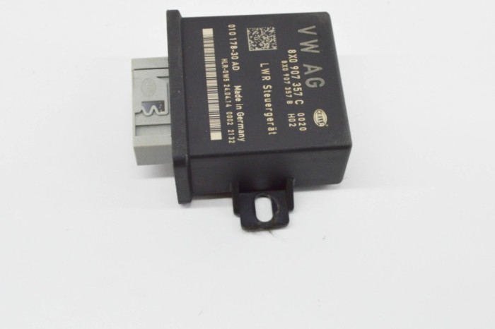 Modul de control far AUDI Q3 8U 2014 OEM: 8X0907357C,8X0907357B 18293827