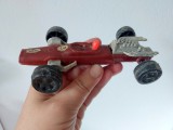 Masinuta veche romaneasca anii 80, curse Formula 1, plastic,,14x7.5x2.5cm