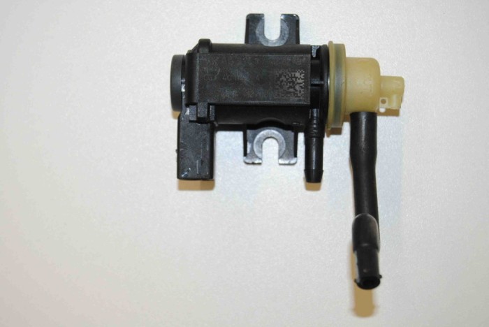 Supapa solenoid VW JETTA MK6 162, 163 2015 OEM: 1K0906627 2069293