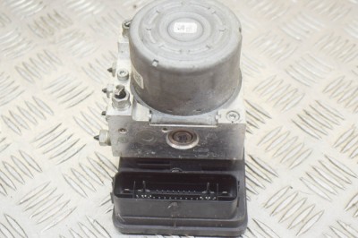 Pompa ABS BMW i3 I01 2016 OEM: 6883348,10.0917-6537.3,10.0220-0911.4,10.0625-3531.1,6883347 11708329 foto