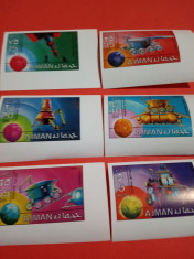 AJMAN, COSMOS - SERIE COMPLETA MNH IMPERF. foto