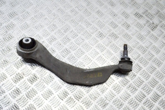 Braț curbat dreapta față BMW 5 F10 2016 OEM: Sedan | 13722693