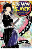 Demon Slayer: Kimetsu no Yaiba Vol.6 - Koyoharu Gotouge