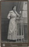 101PMD T&acirc;nără &icirc;n ținută de epocă, studio Franz Zahalka, Stajerlak/Anina