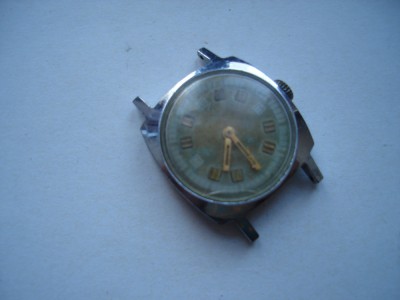 Ceas mecanic sovietic Pobeda, secundar periferic, defect, cheita blocata foto