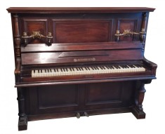 Pianina clasica, vintage, marca Jaschinsky, functionala
