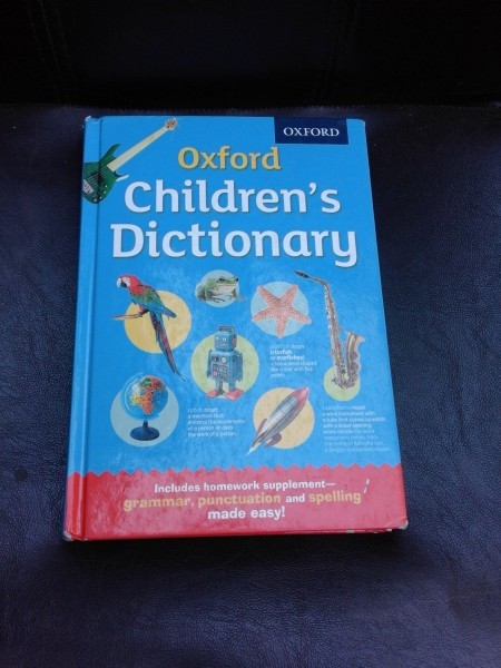 OXFORD, CHILDREN&#039;S DICTIONARY (CARTE IN LIMBA ENGLEZA)
