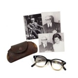 Filosoful D. D. Roșca, trei fotografii de epocă + o pereche de ochelari