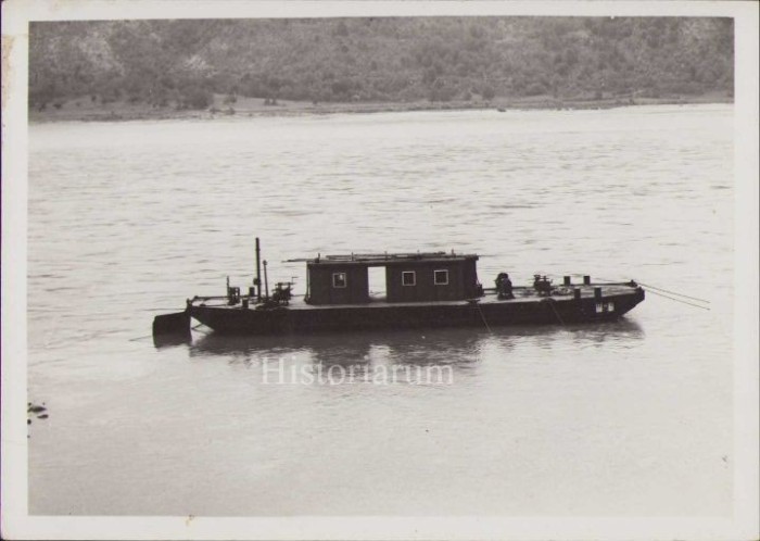 P2/544 Navă pe Dunăre