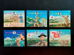 ✅1972 Umm Al Qiwain ,&quot;Cercetasi/a XIII jamboree mondiala &quot;timbre 3D 5x4 cm,serie,MNH