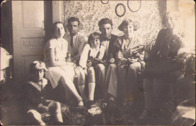 HST P1002 Poză fete cu păpuși 1928 Oradea foto