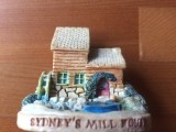 Casuta figurina miniatura ceramica casa moara sydney mill house 95 lyons tetley ltd UK marime 6 cm X 5 cm