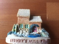 casuta figurina miniatura ceramica casa moara sydney mill house 95 lyons tetley ltd UK marime 6 cm X 5 cm