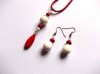 Set Bijuterii Handmade: Howlit Roșu, Coral Alb - Colier cu Pandantiv &amp; Cercei, Pietre Semiprețioase