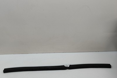 Garnitura de cauciuc motor PORSCHE MACAN 95B 2016 OEM: 95B823737 30453340 foto