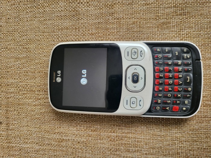 Telefon Slide Rar LG C320 Intouch Lady Liber retea Livrare gratuita!