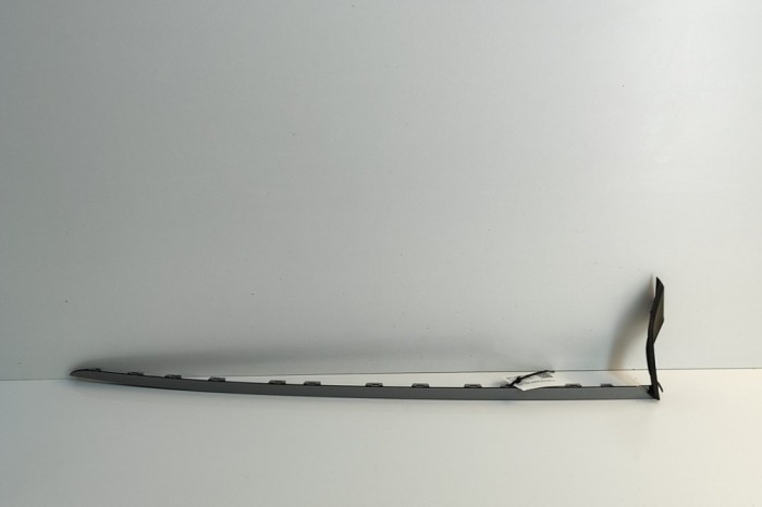 Ornament vertical parbriz dreapta HYUNDAI IONIQ 5 NE 2021 OEM: 86140-GI000 | 28345242