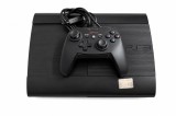 Consola PlayStation 3 model Super Slim cu 7 jocuri si controller