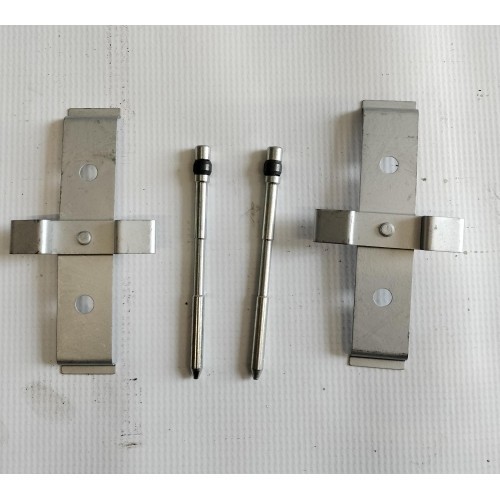 Set accesorii placute frana Alfa Romeo 159 (939 ), 159 Sportwagon (939 ), punte Fata, restrictii producator : Brembo, TRW - LIPSA 2 BOLTURI - VEZI PO