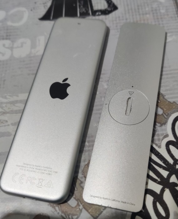Telecomenzi Apple