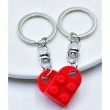 Set 2 brelocuri , impreuna formeaza o inima rosie completa