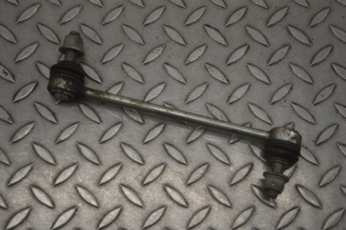 Bieleta stabilizatoare dreapta față JAGUAR I-PACE X590 2020 OEM: HK83-3B438-AA 23508017
