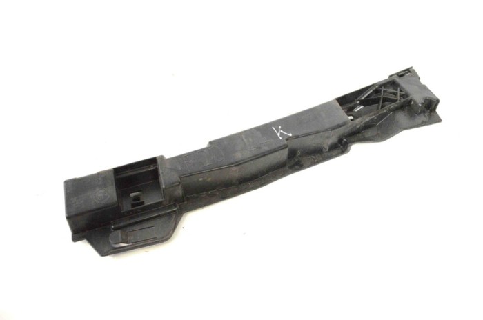 Suport prag lateral BMW 1 F20 2012 OEM: 7264359 14484802