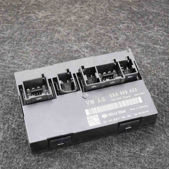 Modul de confort VW PASSAT Variant B7 365 2011 OEM: 3AA959433 2933411