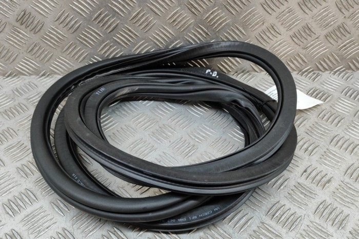Garnitura ușă dreapta față SEAT TARRACO KN2 2019 OEM: 5NA867912B | 23096563