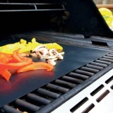 Covoraș Grătar Antiaderent BBQ Master 40x33cm Negru, Folie Grill, Rezistent 260&deg;C, Ușor de Curățat, Versatil Cuptor/Grătar