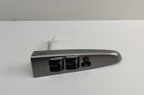 Buton geam ușă dreapta față TOYOTA HILUX VII Pick-up _N1_, _N2_, _N3_ 2016 OEM: 84820-0K062,84820-0K151,84820-0K171 30421774