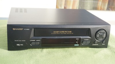 Video recorder VHS SHARP model VC-M302 foto