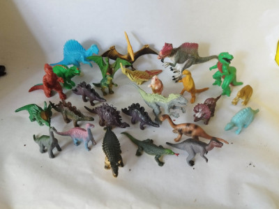 bnk jc Figurine de plastic - Dinozauri - lot 26 bucati foto