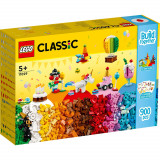 LEGO&reg; Classic - Cutie de petrecere creativa (11029)