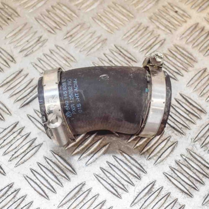 Furtun intercooler st&acirc;nga VW PASSAT Variant B7 365 2011 OEM: 5N0145828E