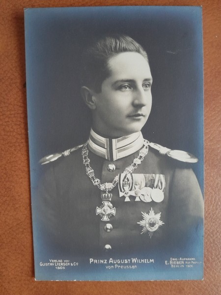 Fotografie tip carte postala, Printul August Wilhelm von Preussen