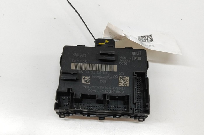 Modul de control ușă st&acirc;nga față SKODA SKODA ENYAQ iV SUV 5AC, 5AZ 2021 OEM: 1EB959593 | 31048490