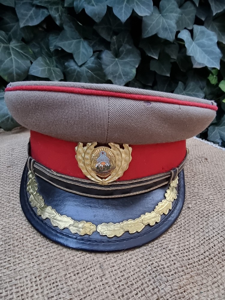 Cascheta de ofiter de infanterie din perioada RSR | arhiva Okazii.ro