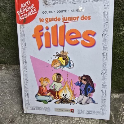 Le guide junior des filles - Goupil foto