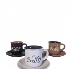 Set 3 cesti pentru cafea cu farfurioare , in 3 nuante de maro cu text Coffe Time