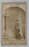 FOTOGRAFIE C.D.V. , STUDIO C.L. LOCHMAN , CARLISE , PENN. , TANARA LANGA CRUCE , BASORELIEF , SFARSITUL SEC. XIX