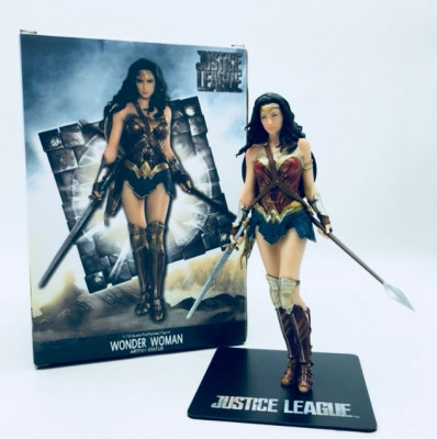 Figurina Wonder Woman DC Justice League 17 cm foto