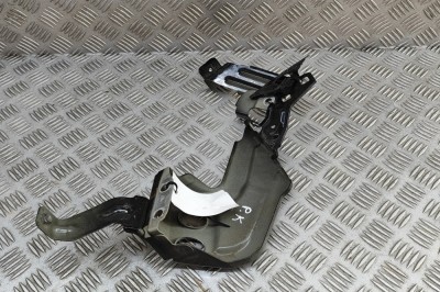 Suport aripa st&amp;acirc;nga față AUDI A5 Avant 2024 OEM: 8B3821467B,8B3821131,8B3821471 | 31879952 foto