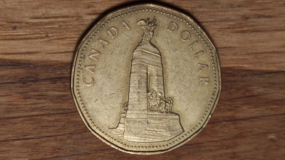 Canada - moneda de colectie comemorativa - 1 dollar 1994 - National War Memorial foto