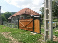 Gospodarie - Casa, Teren agricol si Padure foto