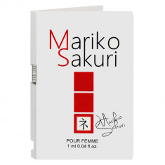 Parfum pentru femei pentru a atrage bărbații Mariko Sakuri 1 ml