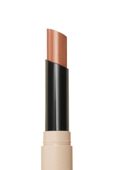 Balsam de buze Tinted Bare &ndash; Hidratare, culoare naturală și protecție