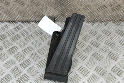 Pedala de accelerație PORSCHE Taycan 2021 OEM: 9J1721507,9J1.721.507,6PV008792 23953778 foto
