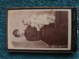 fotografie exceptionala , atelier KIESSLING ,PLOESCI, CALLEA BUCURESCI ,distinsa doamna cu pruncul.Anii 1890.Dimensiuni 11 cm x 6 cm .