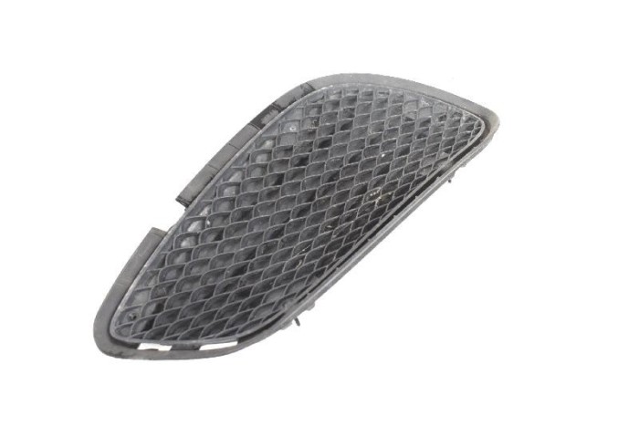 Grila st&acirc;nga față MERCEDES-BENZ E W212 2014 OEM: a2128852723 10679781